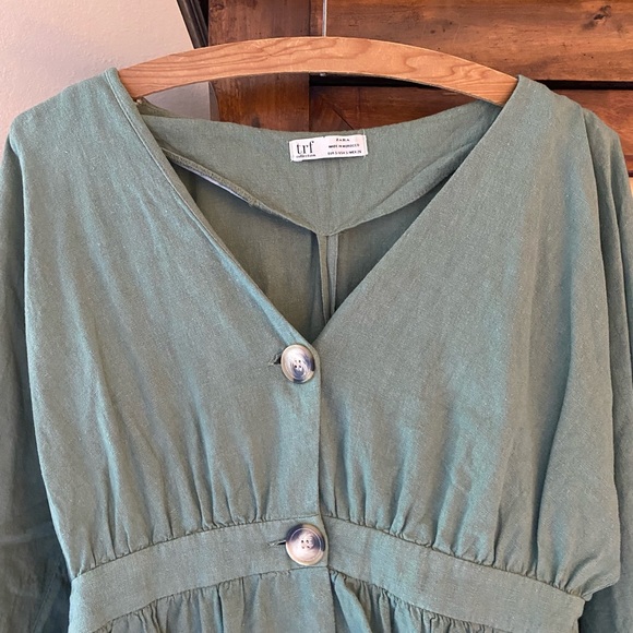 Zara Trafaluc Green Button Up Blouse - Picture 2 of 11